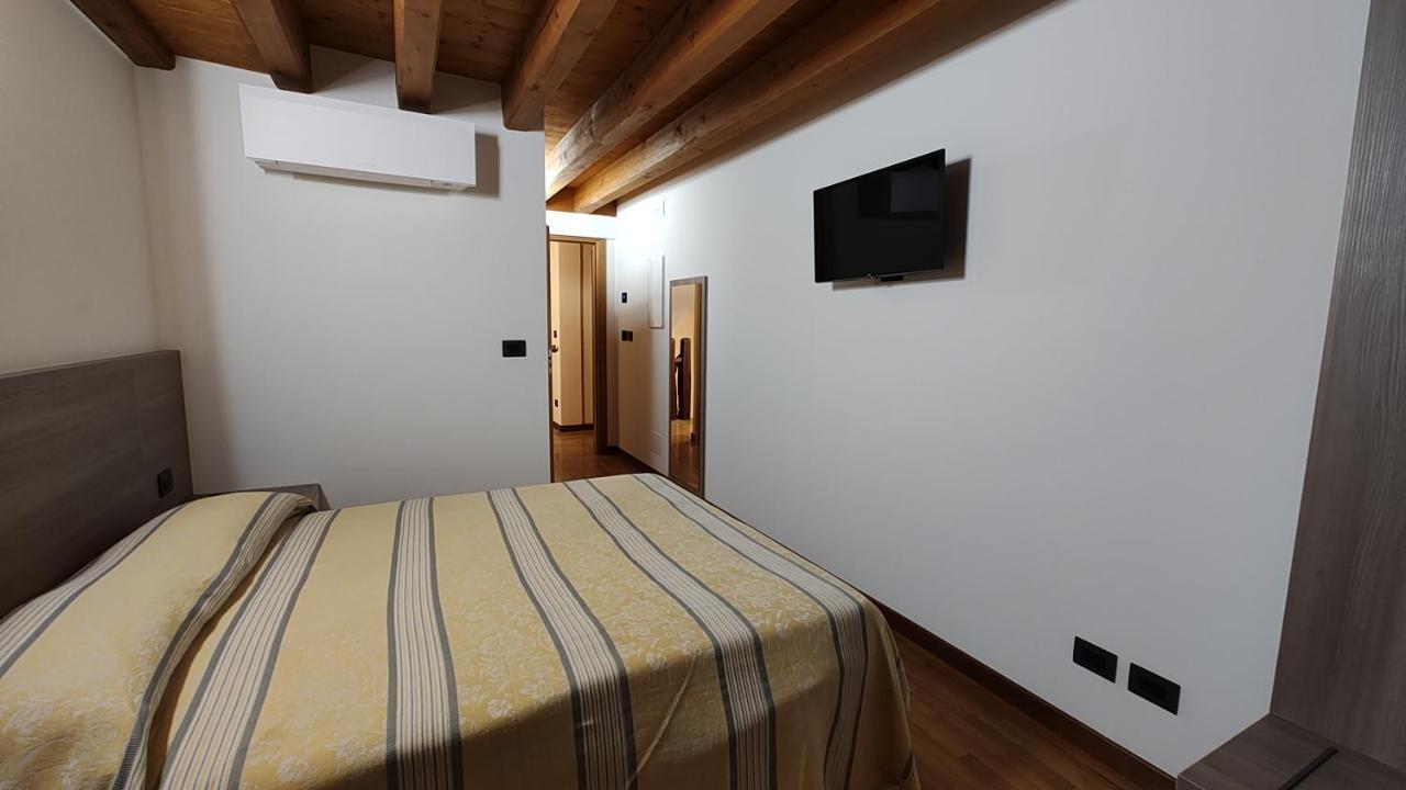 Wine Resort Faedis Luaran gambar